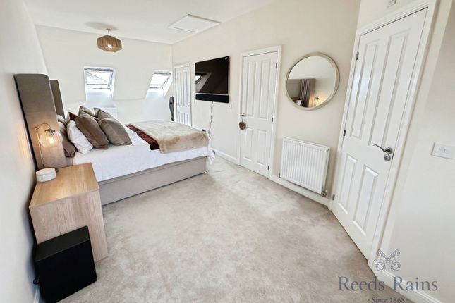 31, Pembrey Drive, Staffordshire photo 5