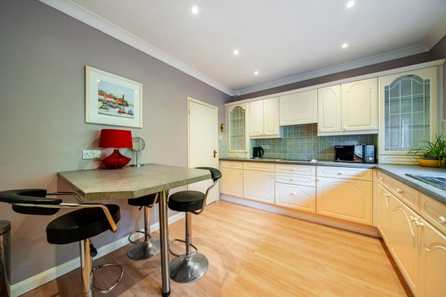 5, St. Aubyns Gardens, Orpington photo 4