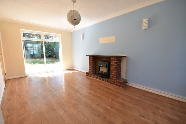 11, Geary Close, Surrey photo 2