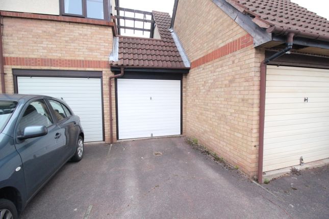 3, Amersham Avenue, Basildon photo 4