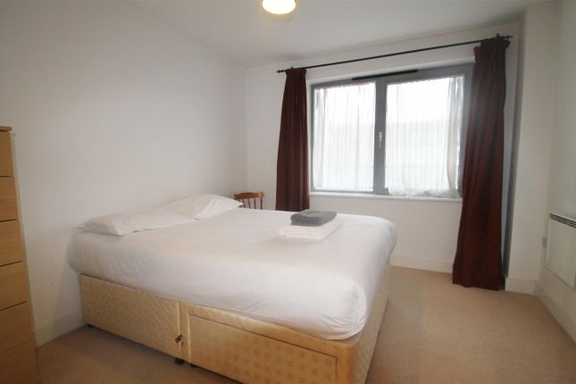 Flat for sale in Mount Stuart Square, Cardiff