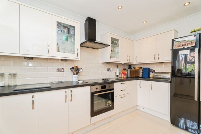 1, Wellington Crescent, Fakenham photo 4