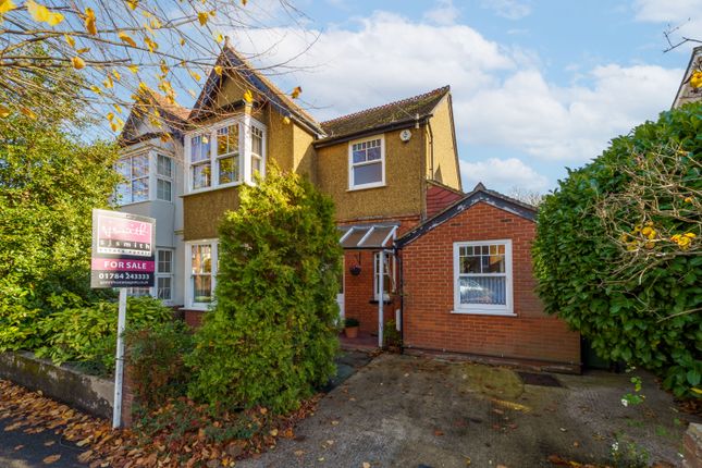 4-bed semi-detached on 34, Parkland Grove, Ashford, £760,000