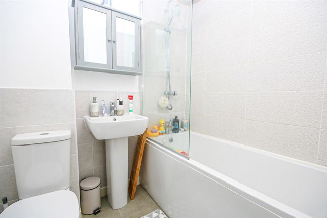 18, Harness Maker Way, Norwich photo 4
