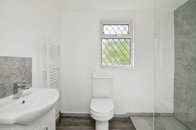 18, Bredon Avenue, Stourbridge photo 4