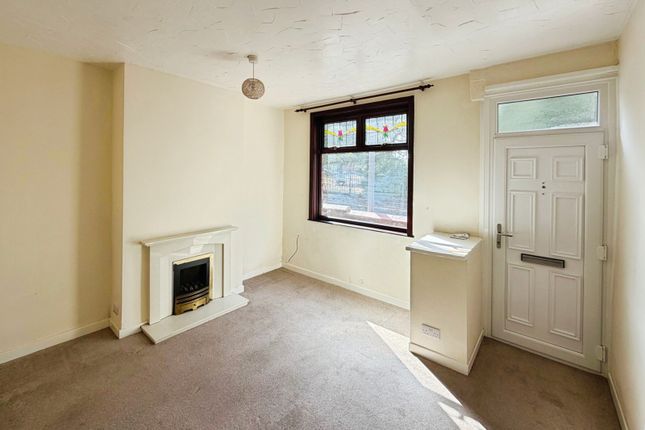 49, Hall O'Shaw Street, Cheshire photo 4
