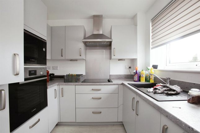 26 Lionheart Court, Sewardstone Road, Waltham Abbey photo 2