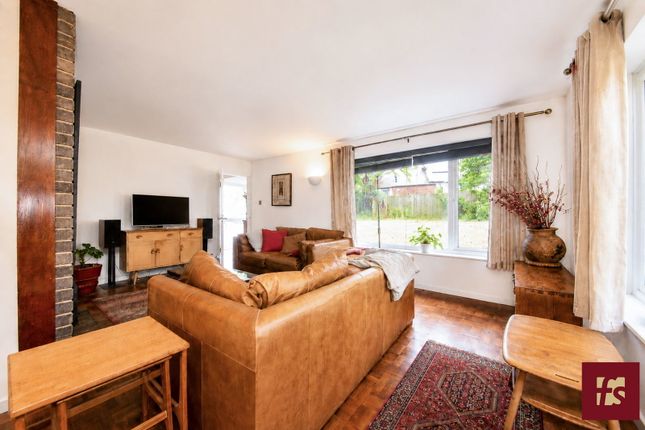 53, Heathermount Drive, Crowthorne photo 4