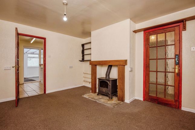 Semi-detached bungalow for sale in The Bungalows, Shelsley Beauchamp, Worcester
