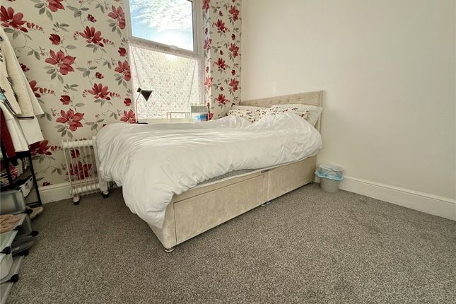 Flat 3, 11, Cliff Street, East Yorkshire photo 3