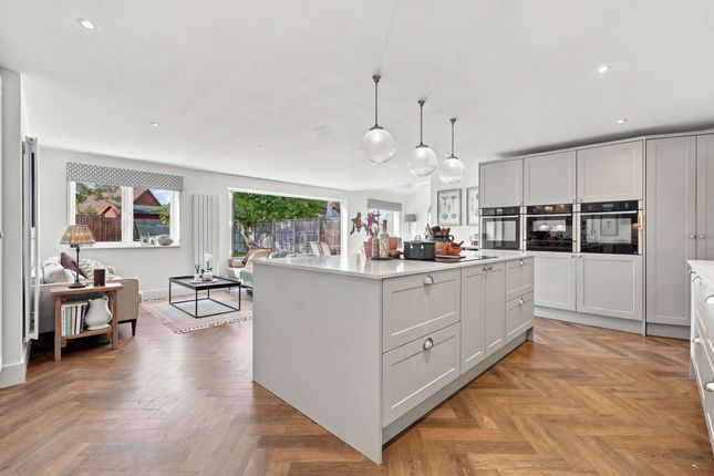 1 Lime Tree Road, Shefford photo 2