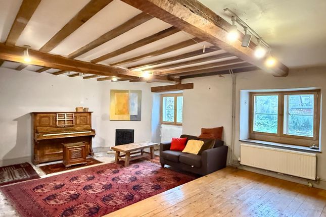 4, Trinity Road, Stroud photo 4