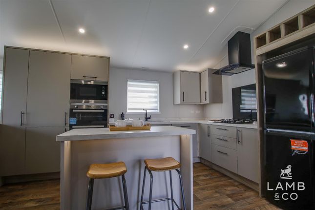 Willerby Mapleton, Leisure Glades Park, Clacton-On-Sea photo 3