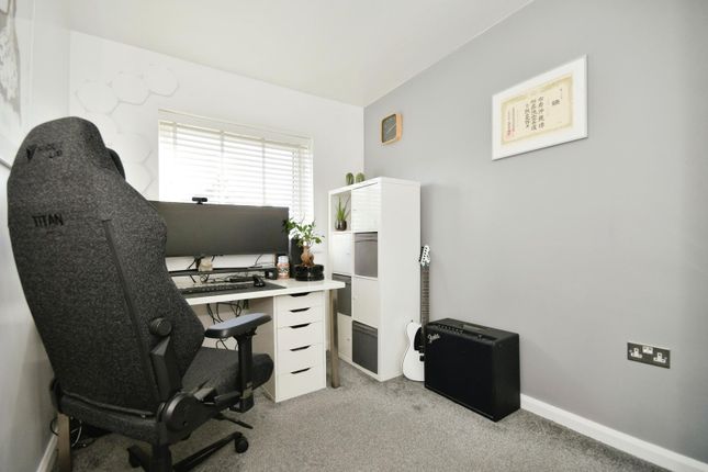 Flat for sale in 21 Park View Court, Cobnar Road, Sheffield
