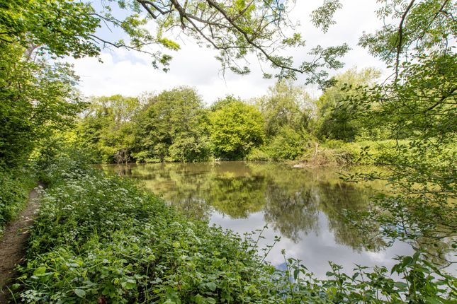 Land for sale in Gravelly Ways, Laddingford, Maidstone