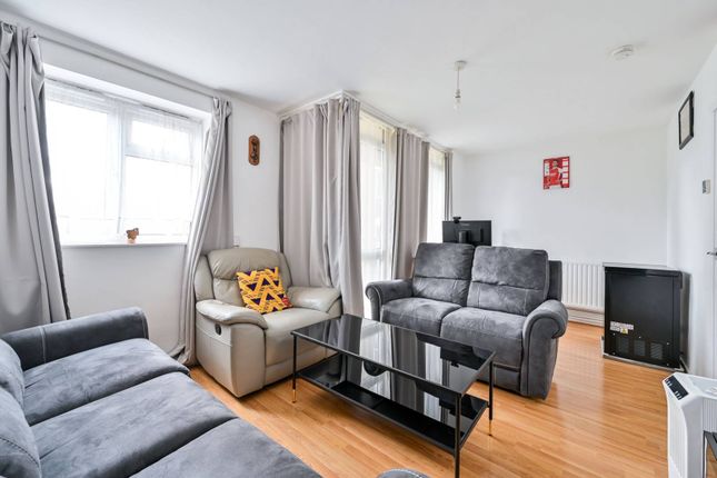 Flat for sale in Crescent Wood Road, Dulwich, London