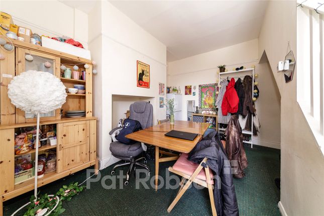 52, Grosvenor Gardens, Newcastle Upon Tyne photo 4