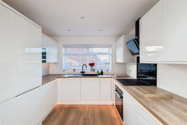 8, Alderley Drive, Stockport photo 4