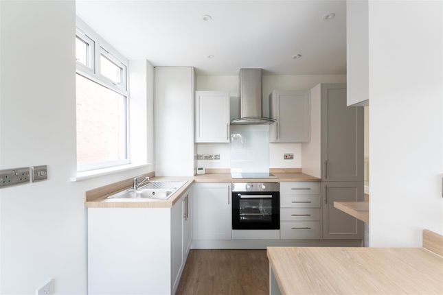 2-bed house on 5, Tintern Crescent, Newcastle Upon Tyne, £1,200/mo