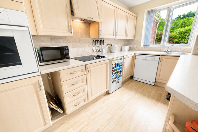 6 Fairland Court, Wymondham photo 2