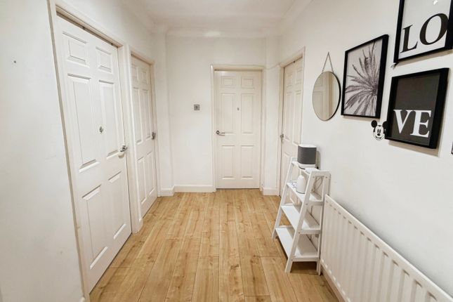 Flat 5, Rosamond Court, Rosamond Drive, Sheffield photo 2