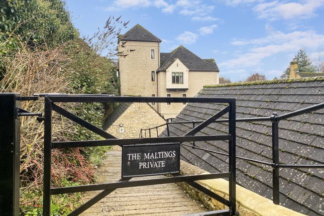 Town house for sale in The Maltings, Malmesbury, Wiltshire