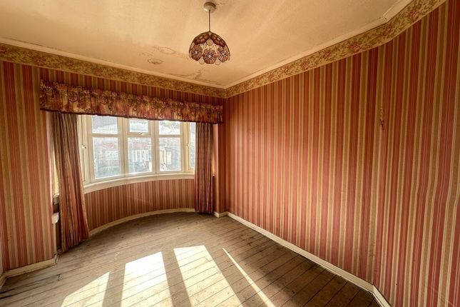 6, Cherry Tree Avenue, Walsall photo 2