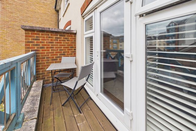 5, Ropetackle, Shoreham-by-sea photo 3
