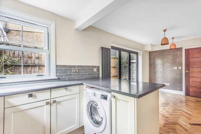 180, Devonshire Road, London photo 2