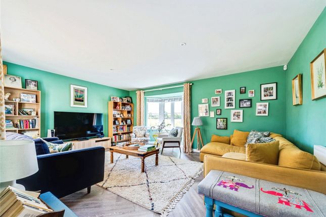 2, Wellington Way, Chipping Norton photo 3