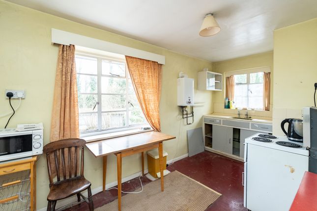 16, Downs View, Dorking photo 2