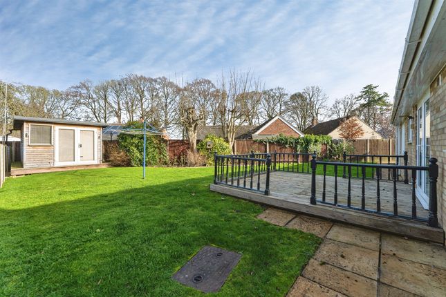 4, Crabbes Close, Thetford photo 2