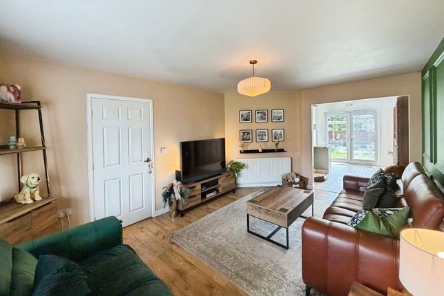 55, Rowan Tree Avenue, Port Talbot photo 3
