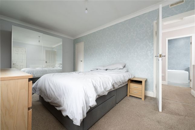 42 Kylemore Lane, Greenock photo 3