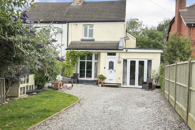 Thumbnail Cottage for sale in Oaklands Road, Chirk Bank, Wrexham