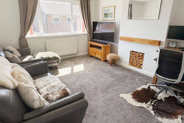 6, Elm Place, Littlehampton photo 2
