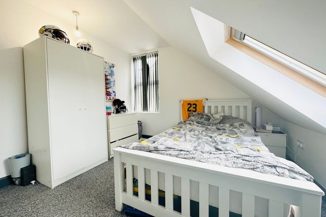 30 Teversal Avenue, Nottingham photo 5