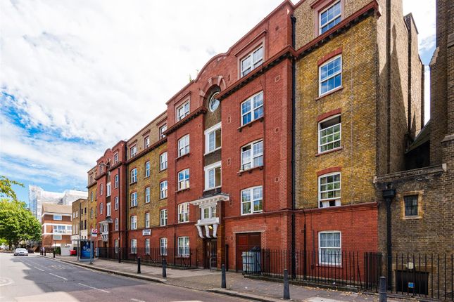 Thumbnail Flat to rent in Evesham House, Old Ford Road, London