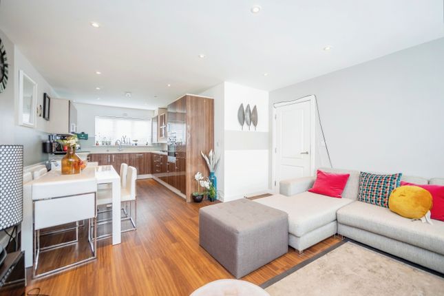 Flat for sale in Clayhill Gardens, Hoo, Rochester, Kent