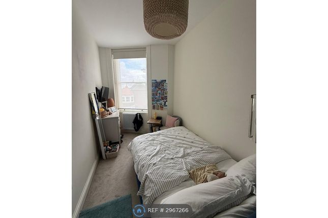 Flat, Denmark Terrace, Brighton photo 5