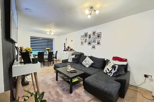 34, Lymn Avenue, Nottingham photo 2