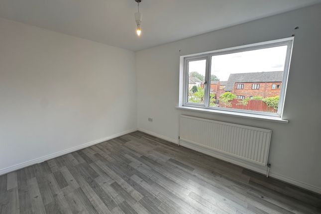 9, Burton-on-Trent photo 4