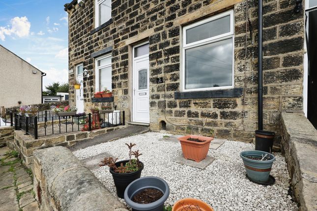Terraced house for sale in South View, Braithwaite, Keighley