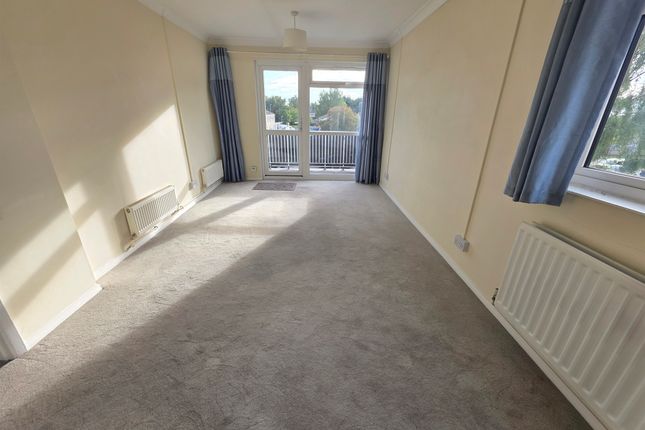 80, Hastoe Park, Aylesbury photo 4