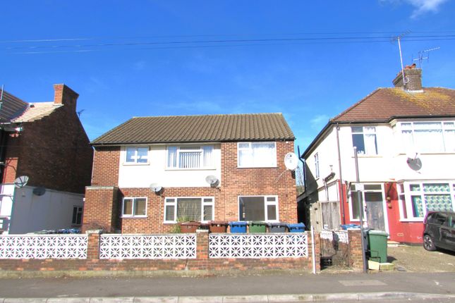 Thumbnail Flat for sale in Locket Road, Harrow Wealdstone, Middlesex