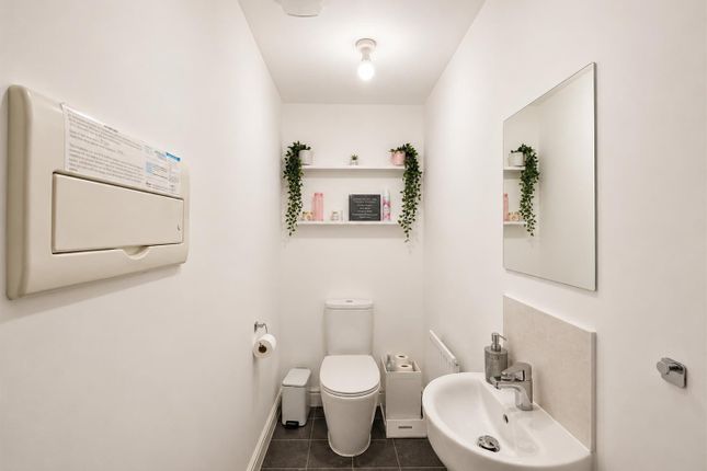 30, Edwin Jones Way, Lydney photo 4