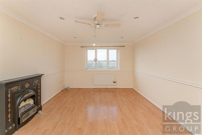 14, Liden Close, London photo 2