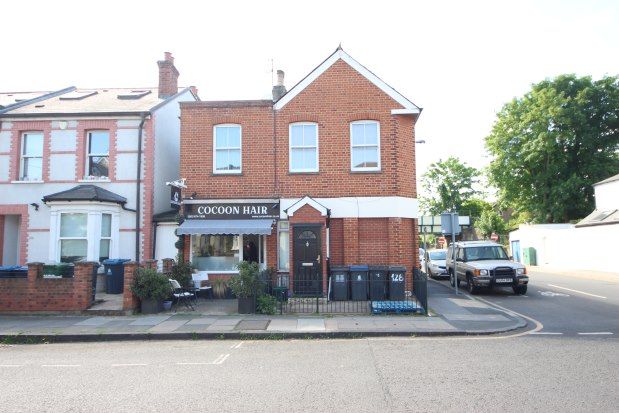 Flat to rent in Canbury Park Road, Kingston Upon Thames