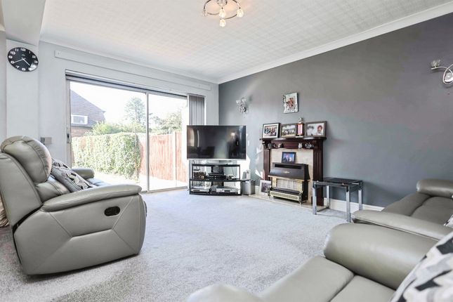72, Court Oak Road, Birmingham photo 2
