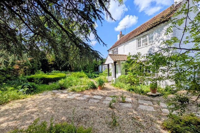 3-bed house on Manor Cottage, Church Lane, Averham, Nottingham, £450,000